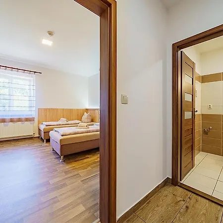 Πανσιόν Krasno 3*